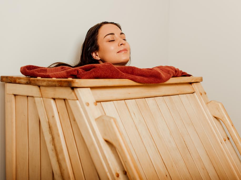 A comparison of Swedan Therapy and modern sauna, highlighting their detox benefits, heat methods, and effectiveness for overall wellness.